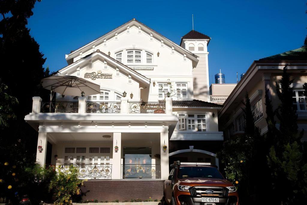 Hoa Sen Vang Hotel Dalat Exterior foto